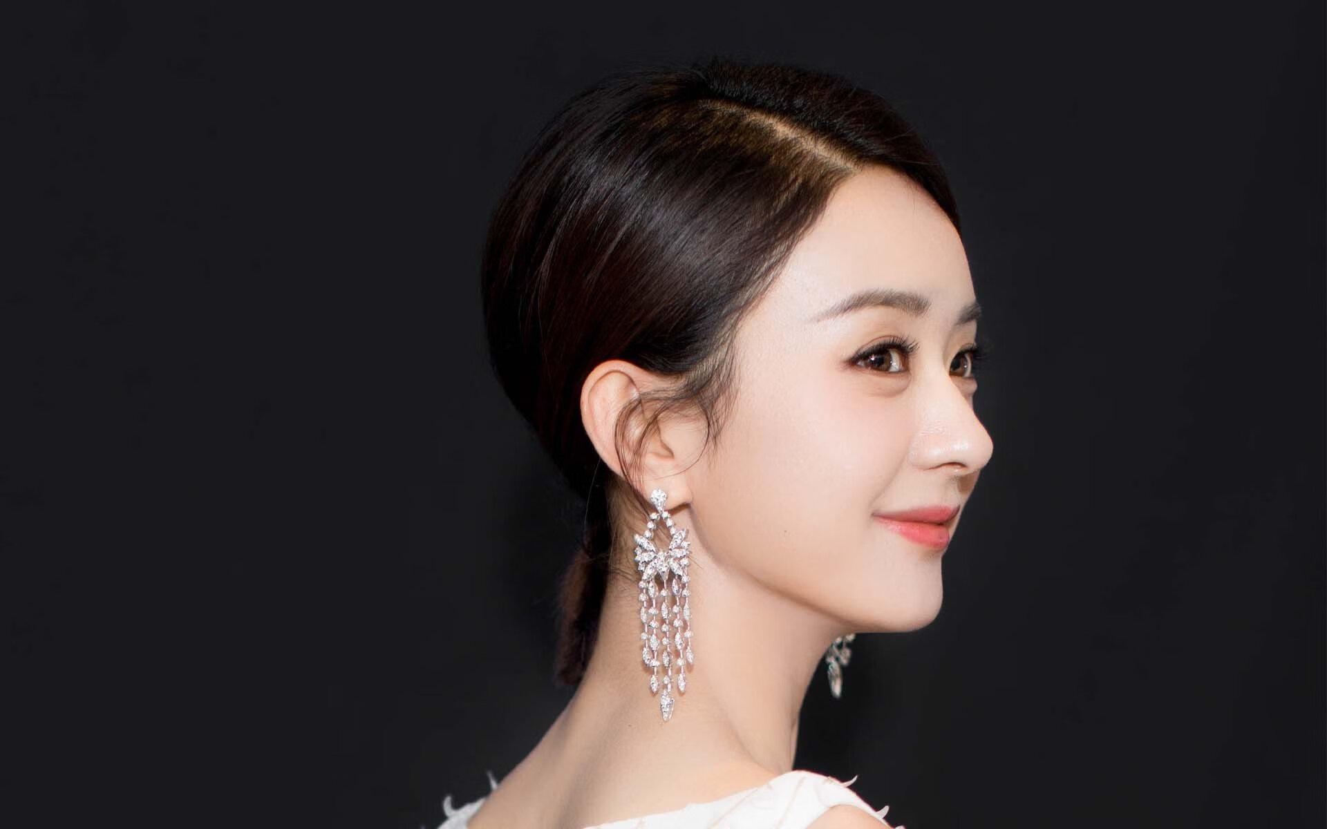 体育新闻中心发布体育创作者数字版权管理规范，体育杂志或媒体