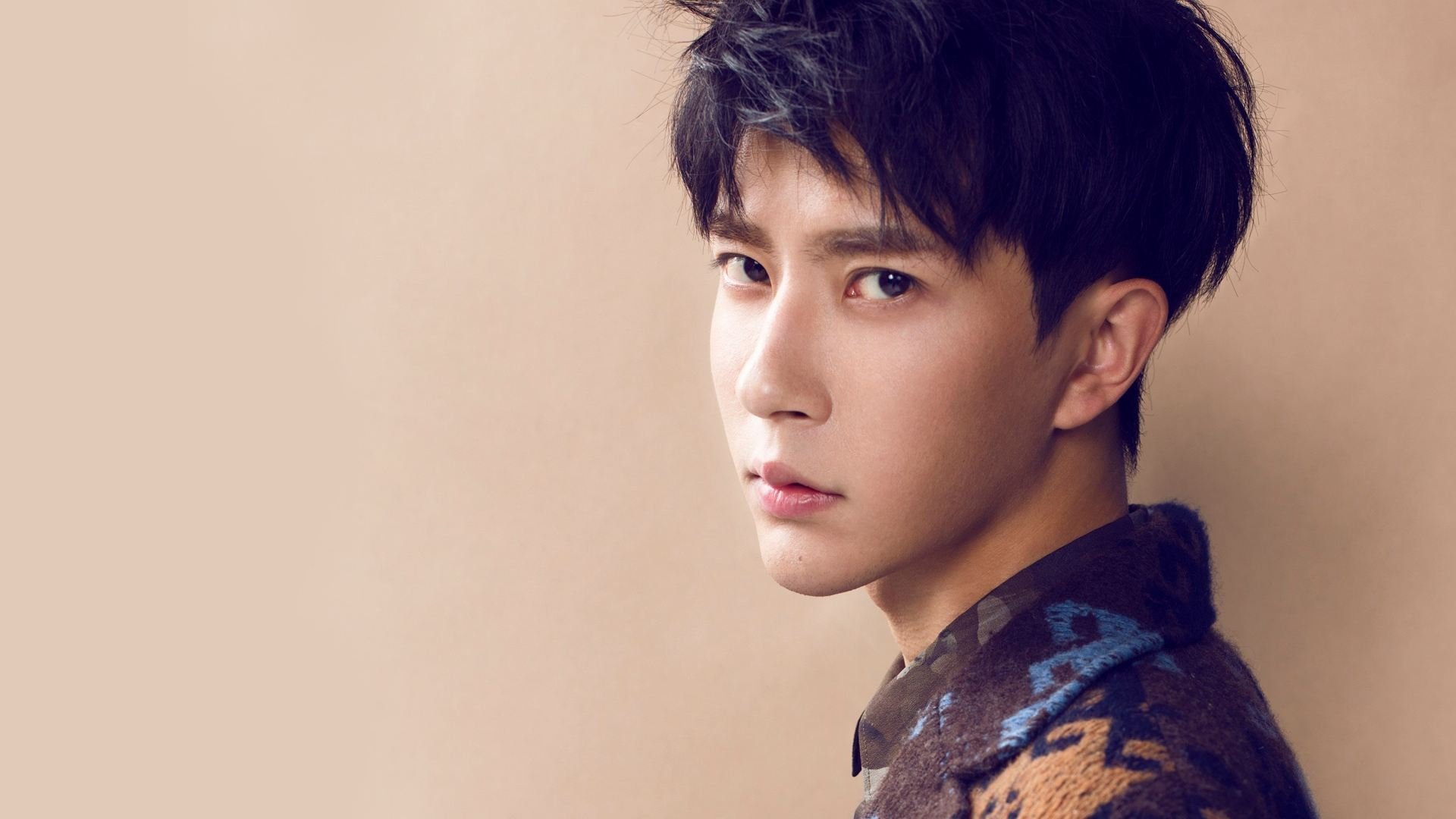 希腊蛙泳节奏控制游刃有余，古希腊游泳